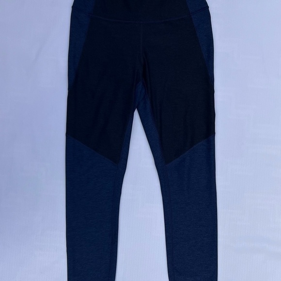 Lululemon Run the Course geometric green & black crop mid rise leggings - Picture 4 of 9